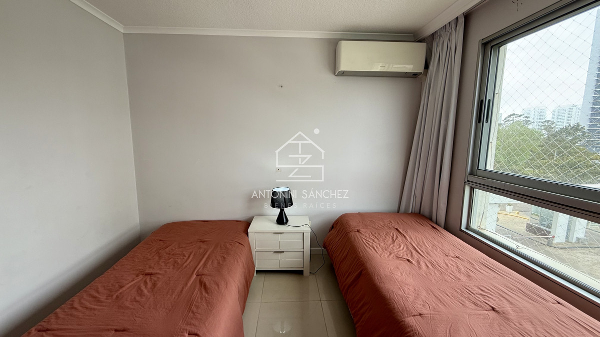 Apartamento ID.1254 - Venta apartamento 3 dormitorios mas dependencia Punta del Este