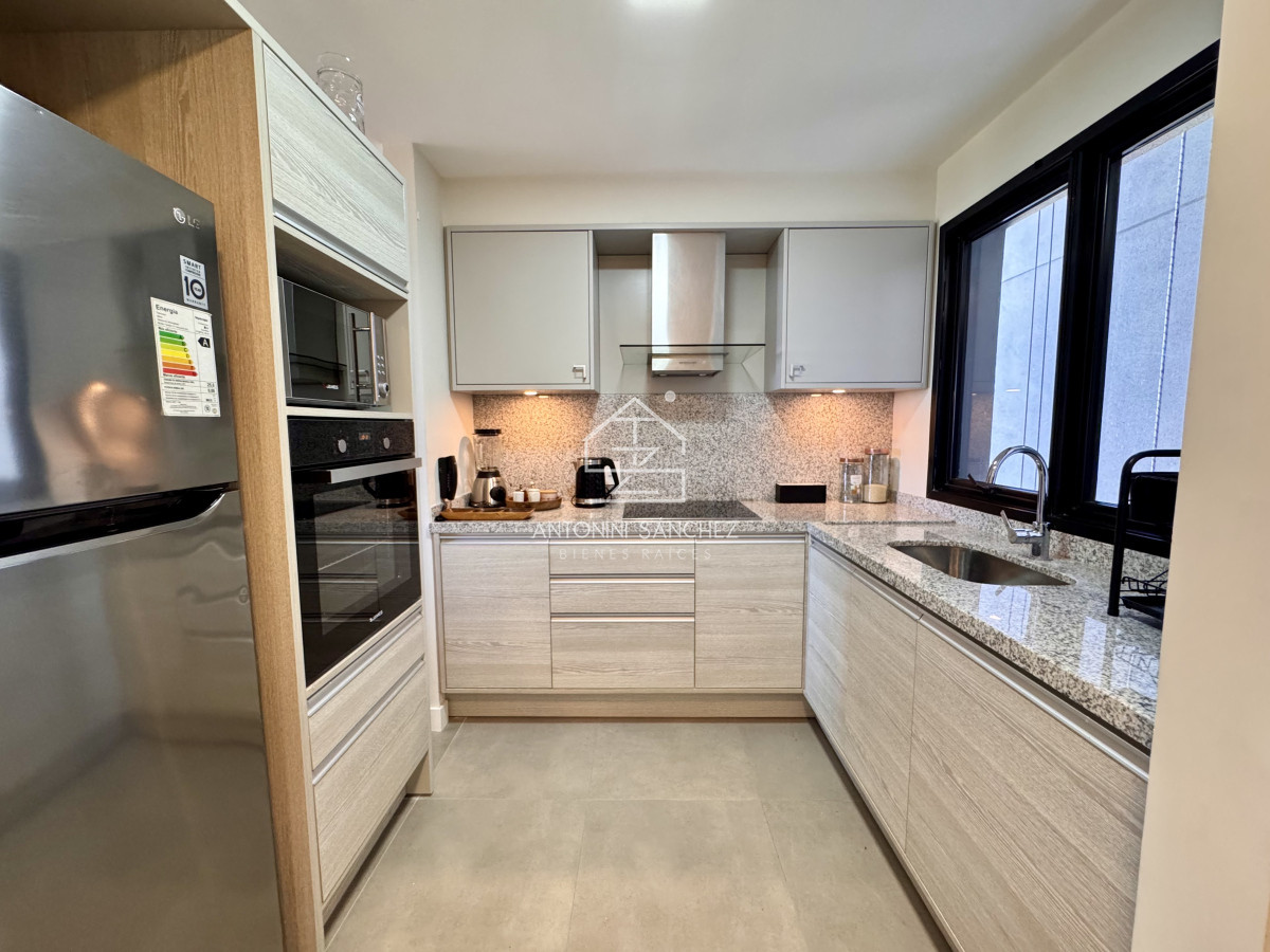 Apartamento ID.1865 - Venta apartamento 2 dormitorios 2 baños Punta del Este