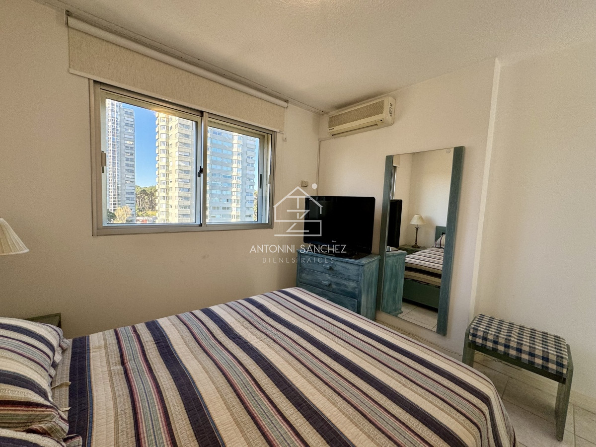 Apartamento ID.1082 - Venta apartamento 2 dormitorios 2 baños Punta del Este