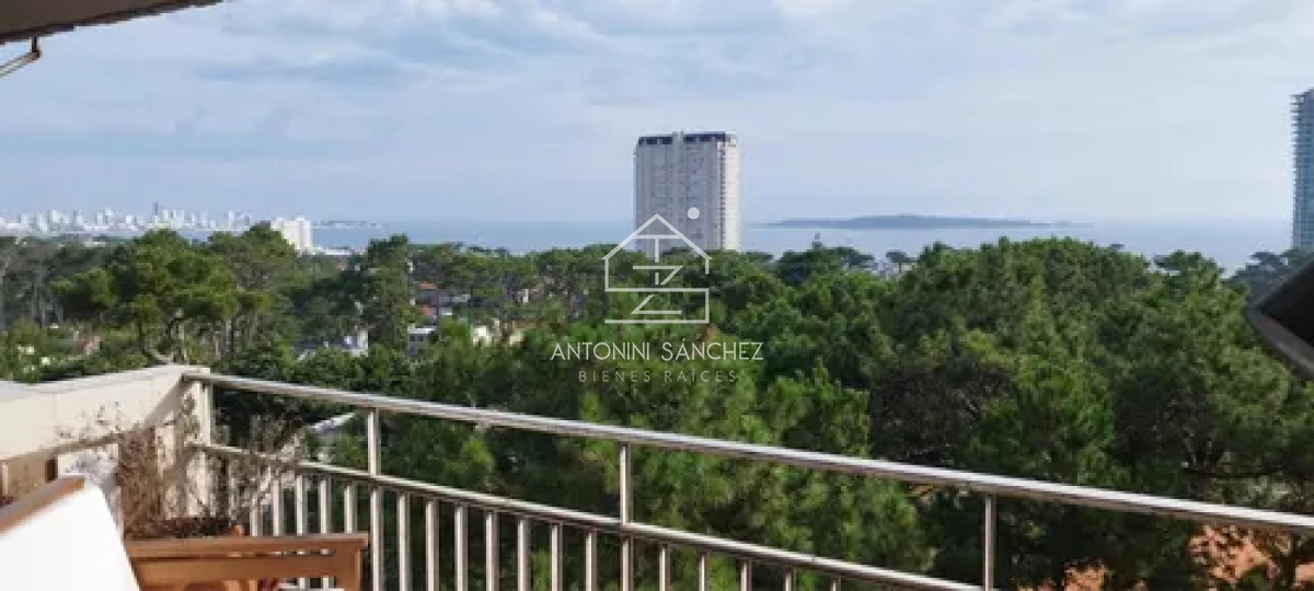 Apartamento ID.2244 - Venta de Apartamanto en Arcobaleno con vista al Mar 