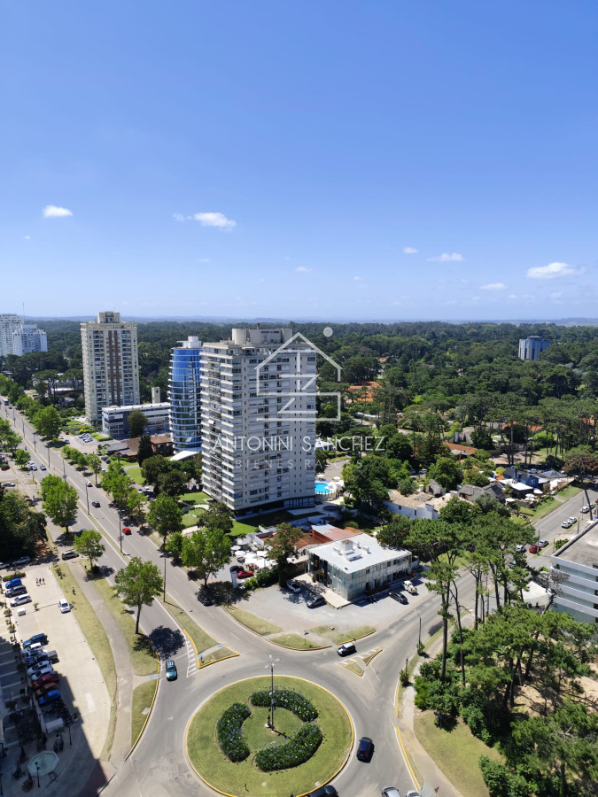Apartamento ID.1166 - Venta apartamento 3 dormitorios Punta del Este