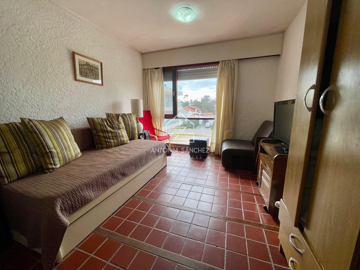 Apartamento ID.2286 - Venta de Apartamento en Mansa-Punta Del Este