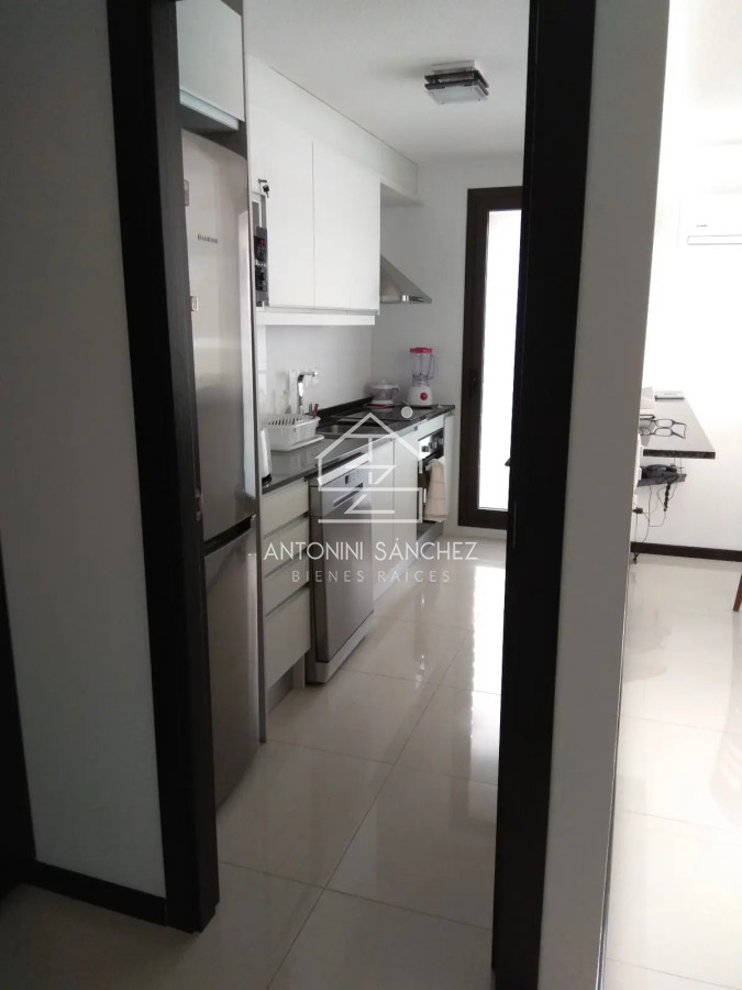 Apartamento ID.2711 - Alquiler temporal 2 dormitorios 2 baños Punta del Este 