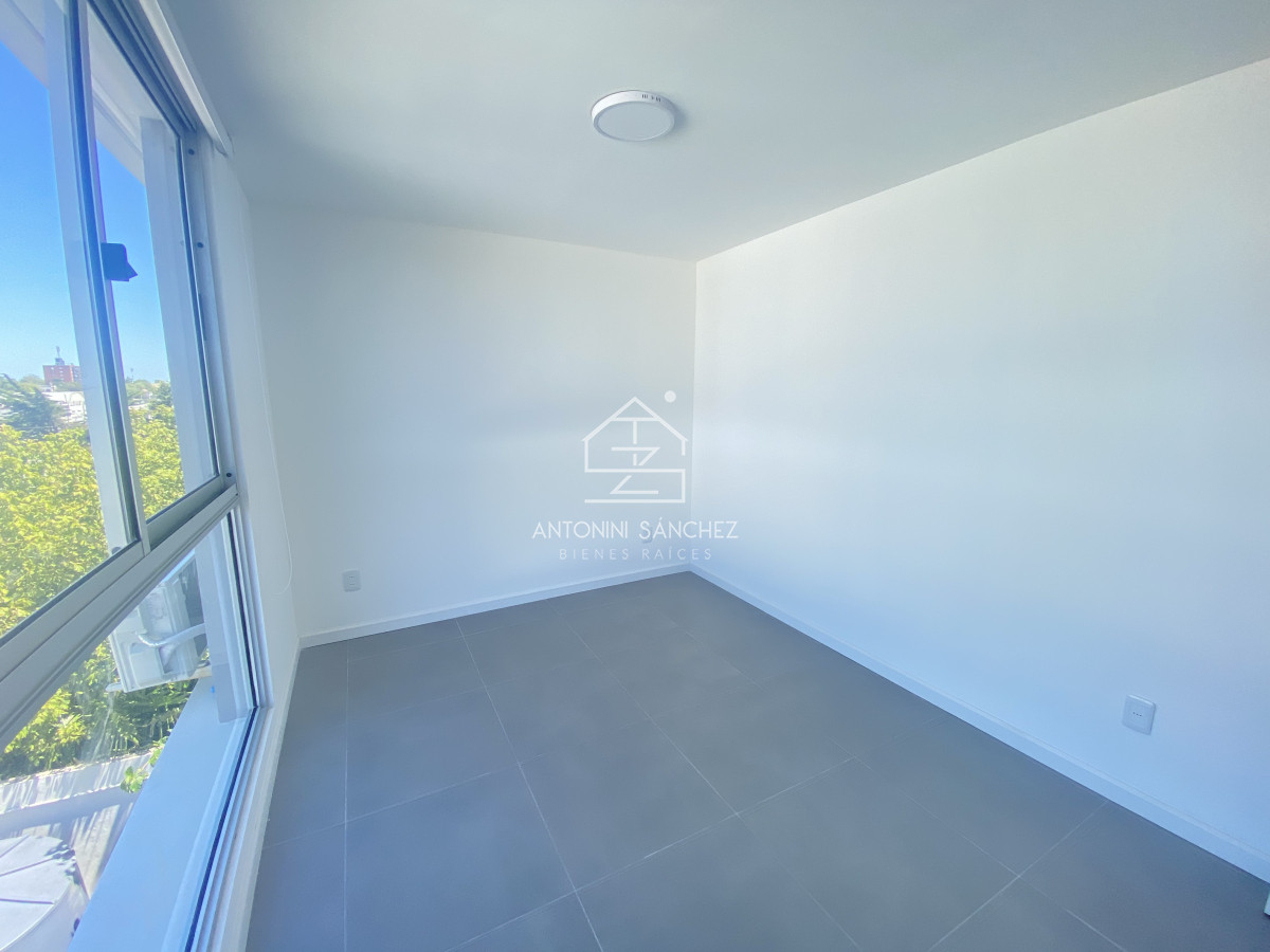 Apartamento ID.1887 - En venta apartamento en Maldonado, muy buena Renta.