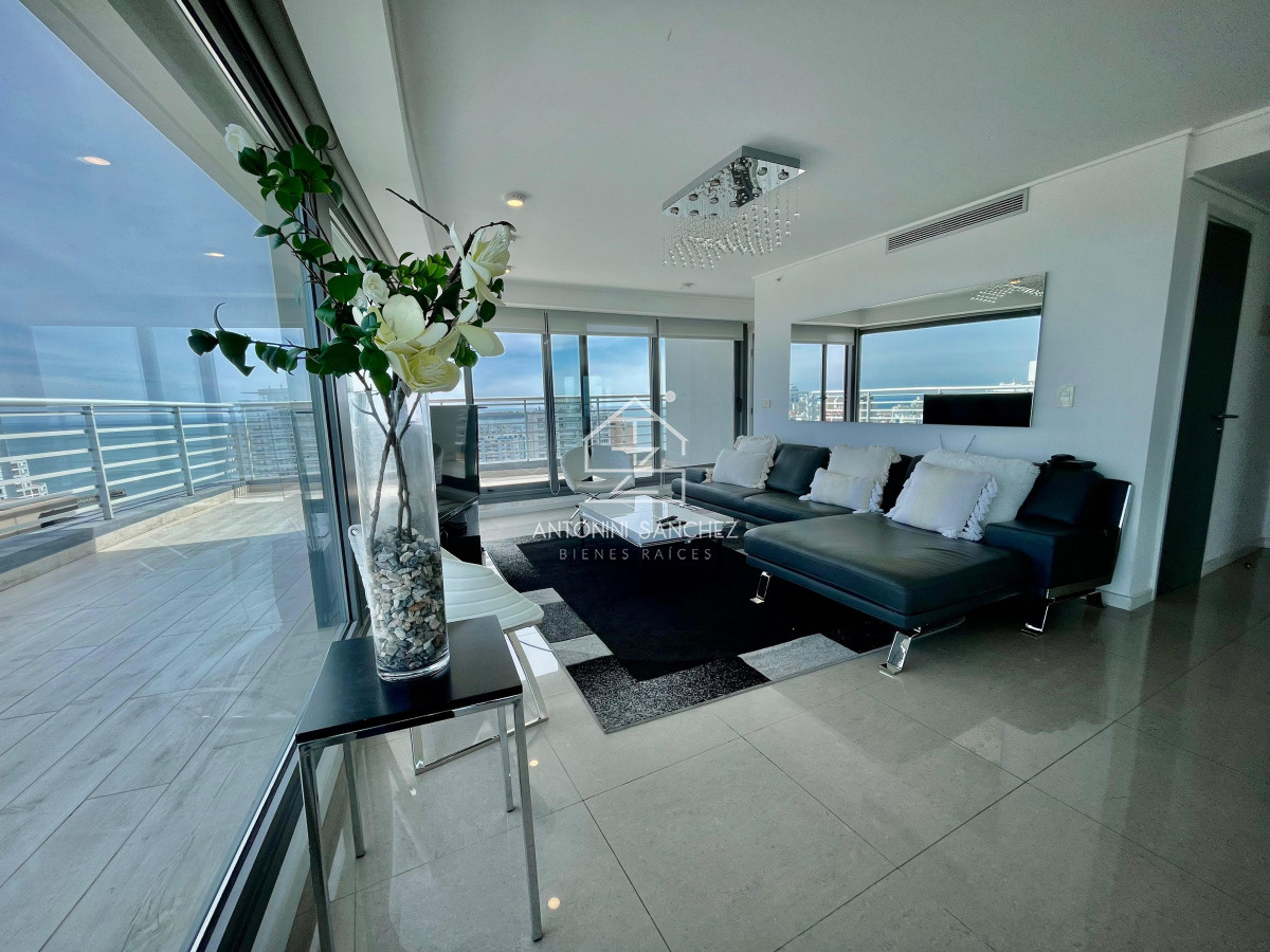 Apartamento ID.1128 - Venta Penthouse Punta Del Este