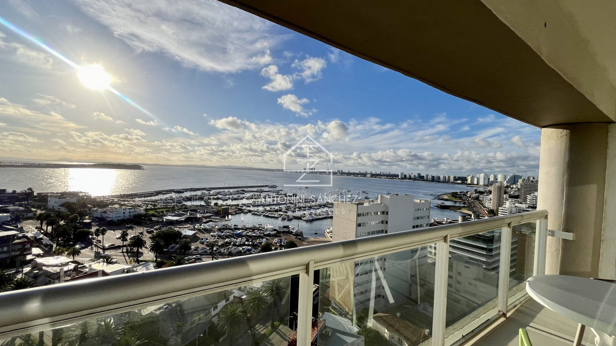 Apartamento ID.418 - Apartamento venta 3 dormitorios 3 baños Punta del Este