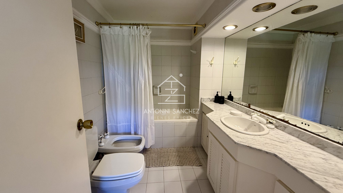 Apartamento ID.2918 - Venta Apartamento 3 Dormitorios Mansa Punta del Este