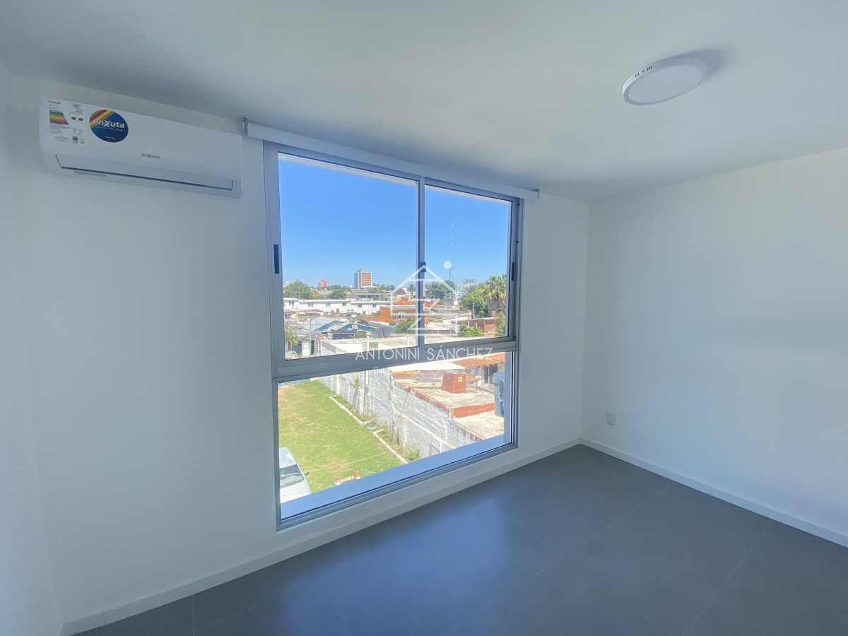 Apartamento ID.1887 - En venta apartamento en Maldonado, muy buena Renta.