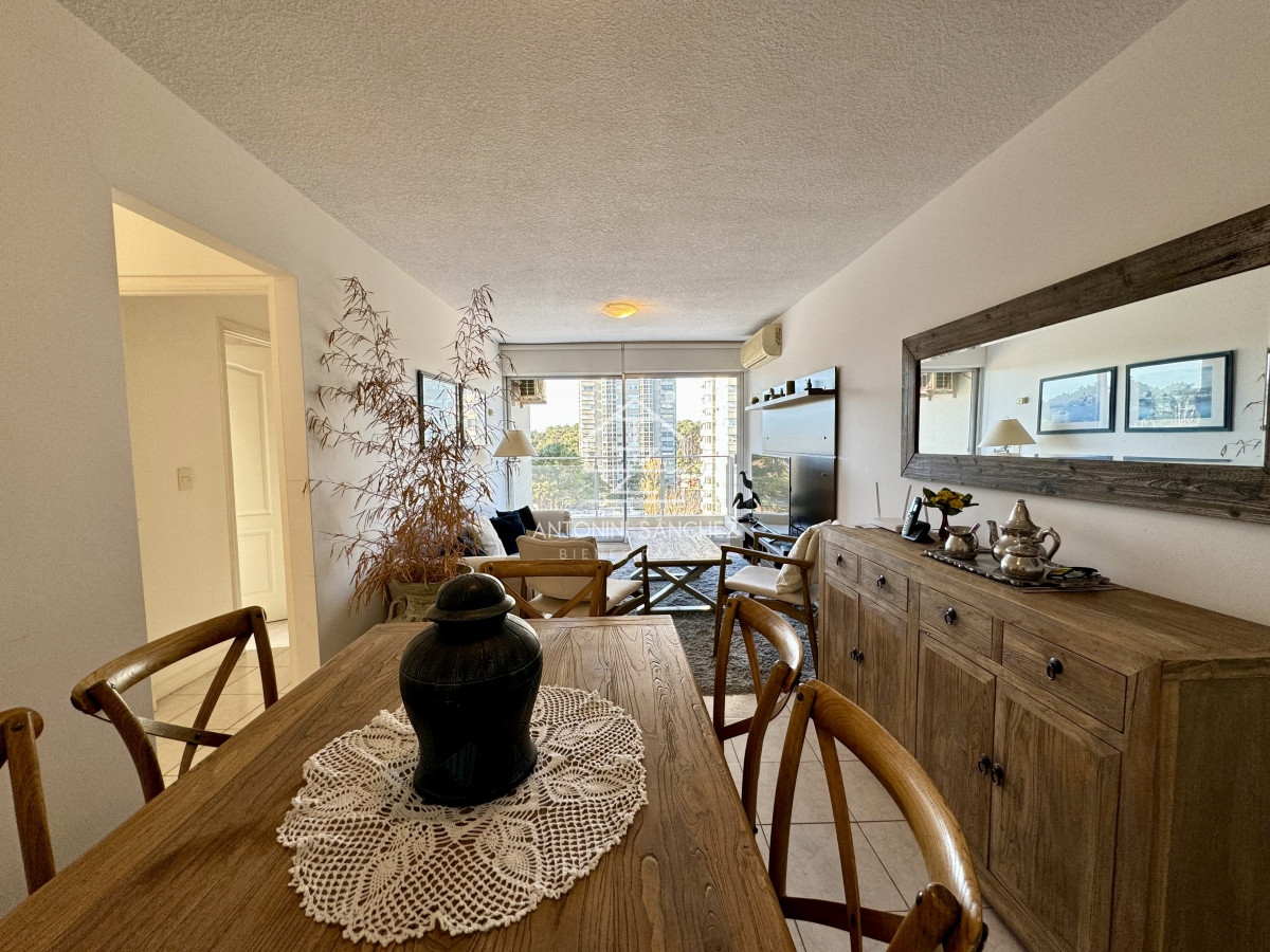Apartamento ID.1082 - Venta apartamento 2 dormitorios 2 baños Punta del Este