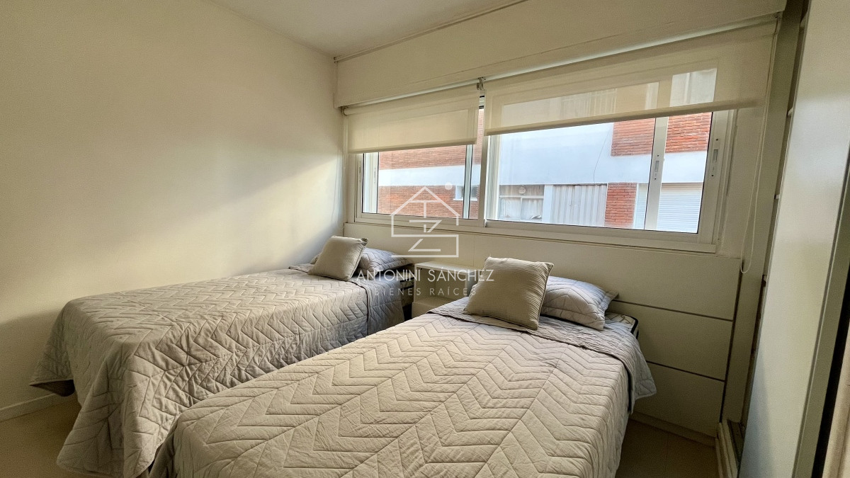 Apartamento ID.971 - Venta Apartamento 2 Dormitorios Mansa Punta del Este