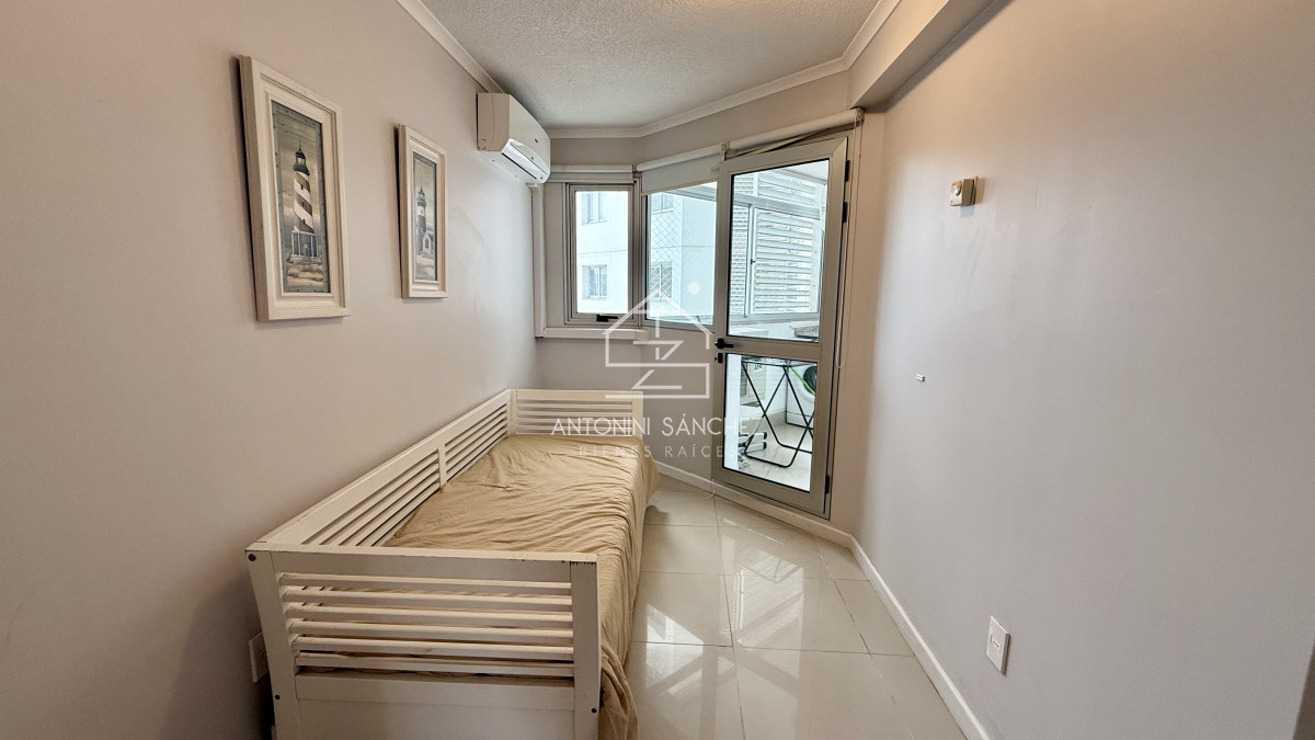 Apartamento ID.1254 - Venta apartamento 3 dormitorios mas dependencia Punta del Este