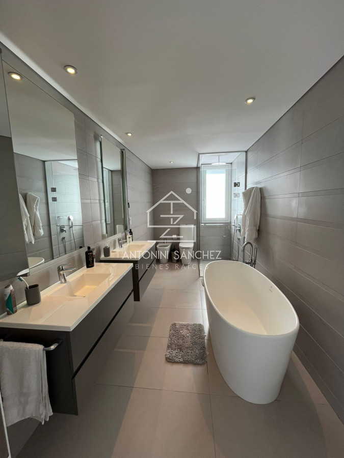 Apartamento ID.2398 - VENTA APARTAMENTO 4 SUITES LE PARC 3 PLAYA BRAVA PUNTA DEL ESTE 