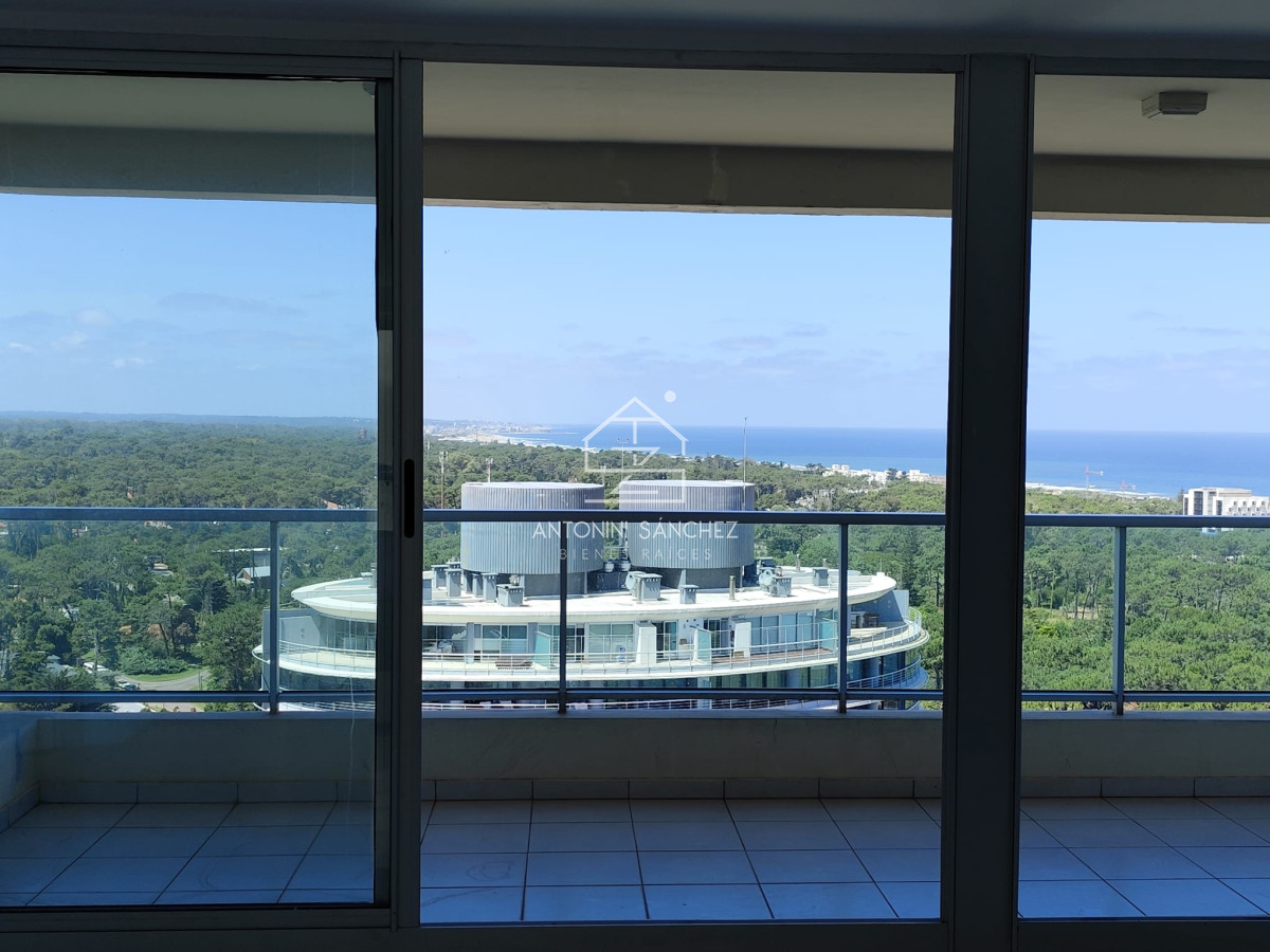 Apartamento ID.1166 - Venta apartamento 3 dormitorios Punta del Este