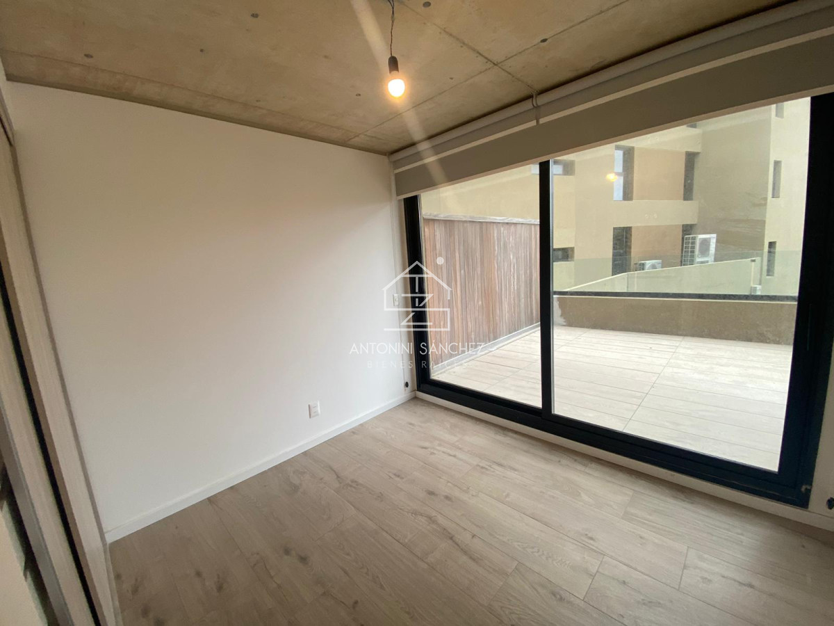 Apartamento ID.613 - Apartamento Venta 2 dormitorios Primera linea