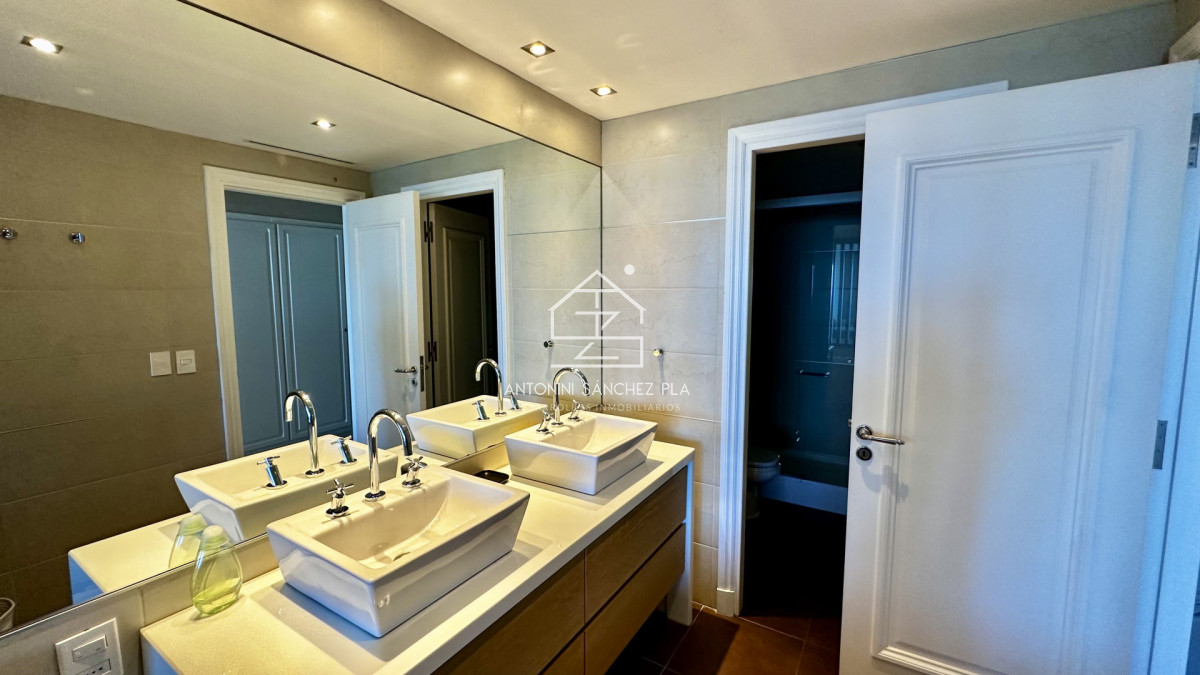 Apartamento ID.3965 - Venta Penthouse 5 dormitorios Punta del Este Brava