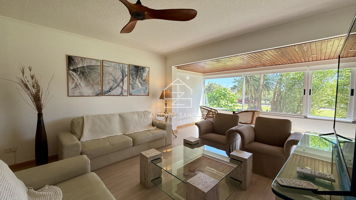 Apartamento ID.2918 - Venta Apartamento 3 Dormitorios Mansa Punta del Este