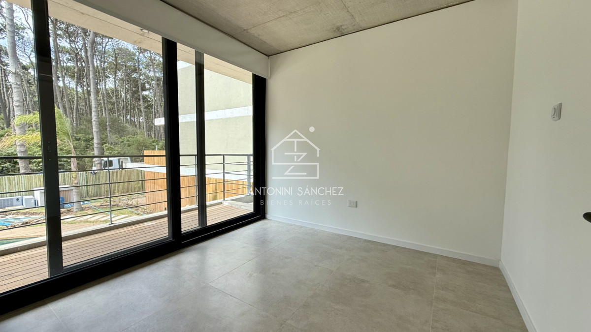 Apartamento ID.3096 - VENTA APARTAMENTO 3 DORMITORIOS JOSE IGNACIO A ESTRENAR