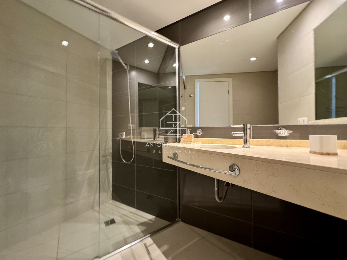 Apartamento ID.1089 - Venta Apartamento 3 dormitorios 4 baños Punta del Este