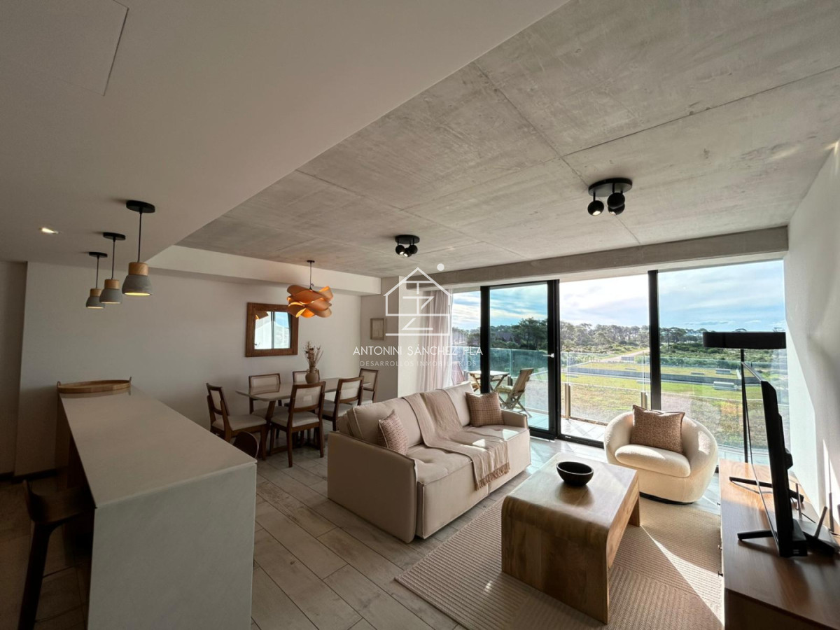 Apartamento ID.4371 - Venta apartamento un dormitorio Punta del Este playa Brava edificio Surfside
