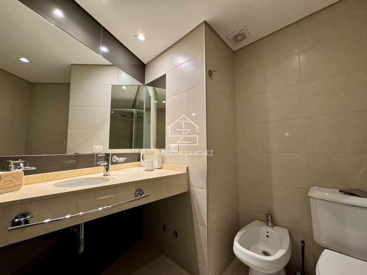 Apartamento ID.1089 - Venta Apartamento 3 dormitorios 4 baños Punta del Este