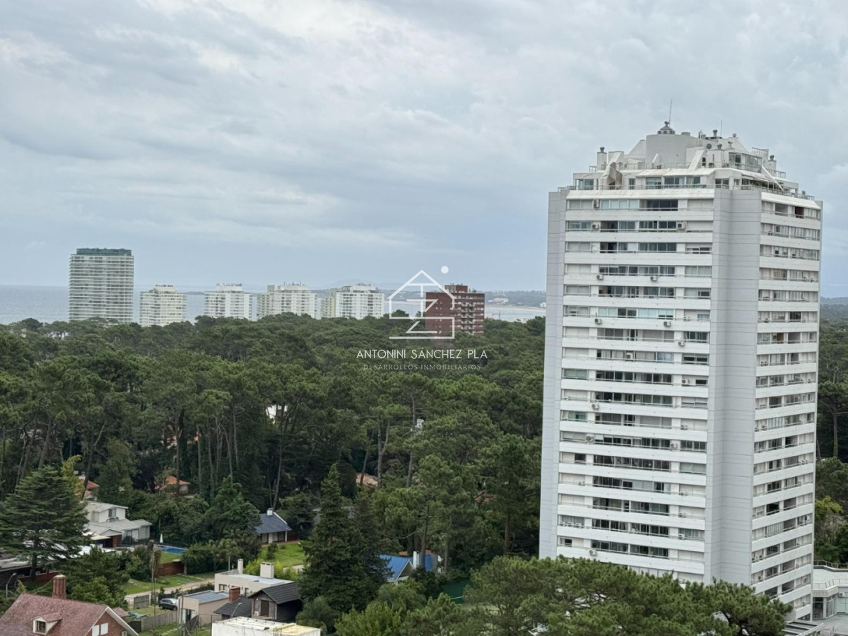 Apartamento ID.3811 - PISO ALTO EN ROOSEVELT CON SERVICIOS