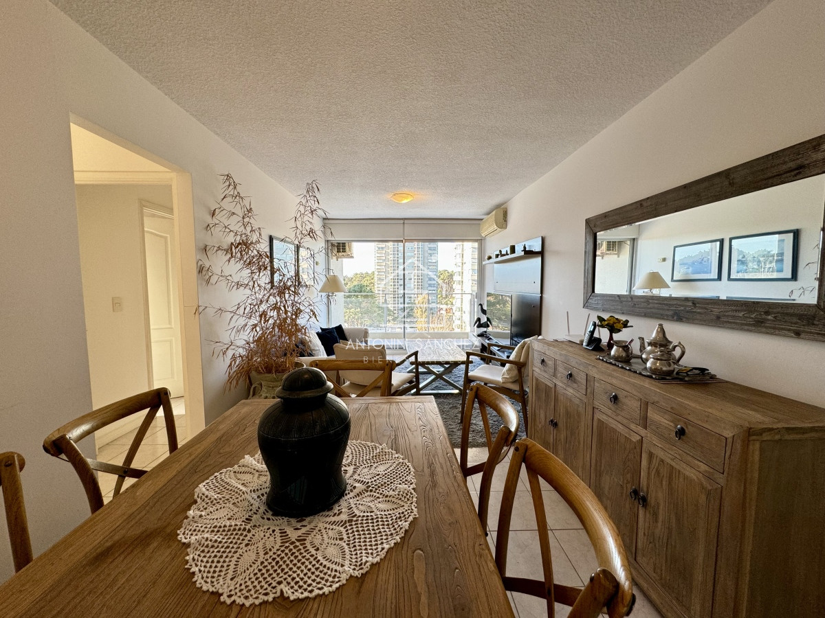 Apartamento ID.1082 - Venta apartamento 2 dormitorios 2 baños Punta del Este