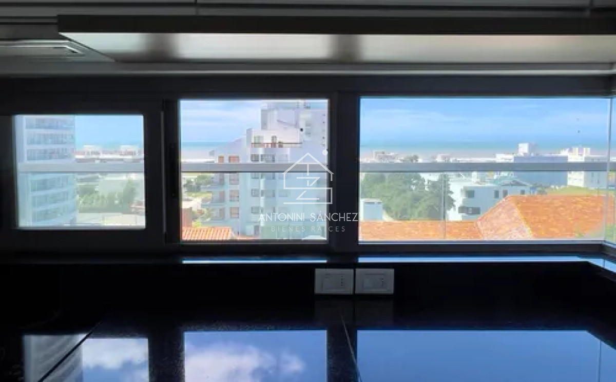 Apartamento ID.2403 - Venta apartamento 2 dormitorios brava