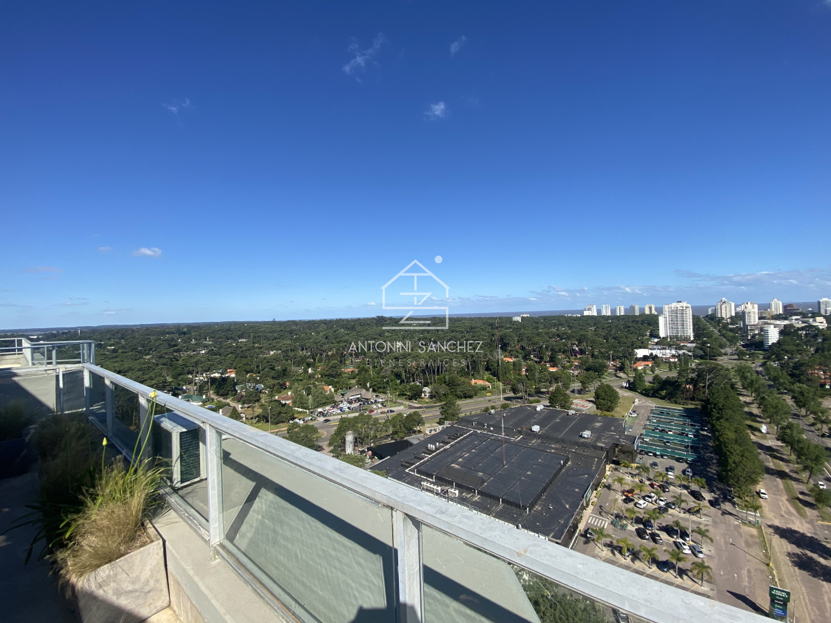 Apartamento ID.1547 - En venta, espectacular Pent-house, Punta del este