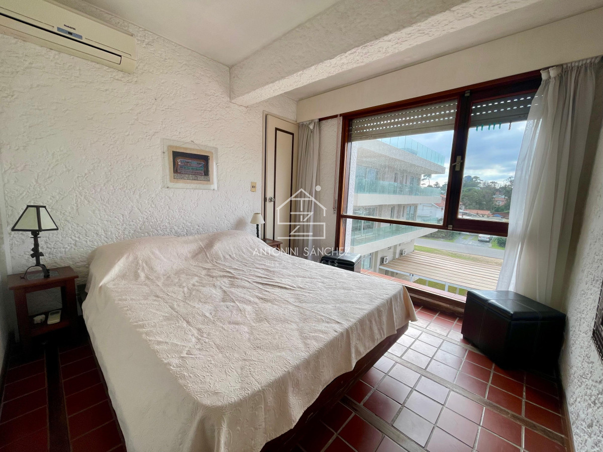 Apartamento ID.2286 - Venta de Apartamento en Mansa-Punta Del Este