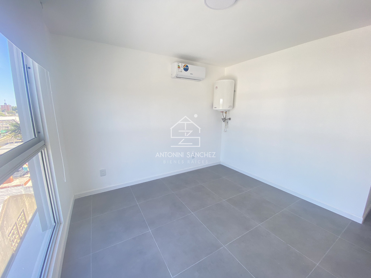Apartamento ID.1893 - En venta apartamento en Maldonado, muy buena Renta.