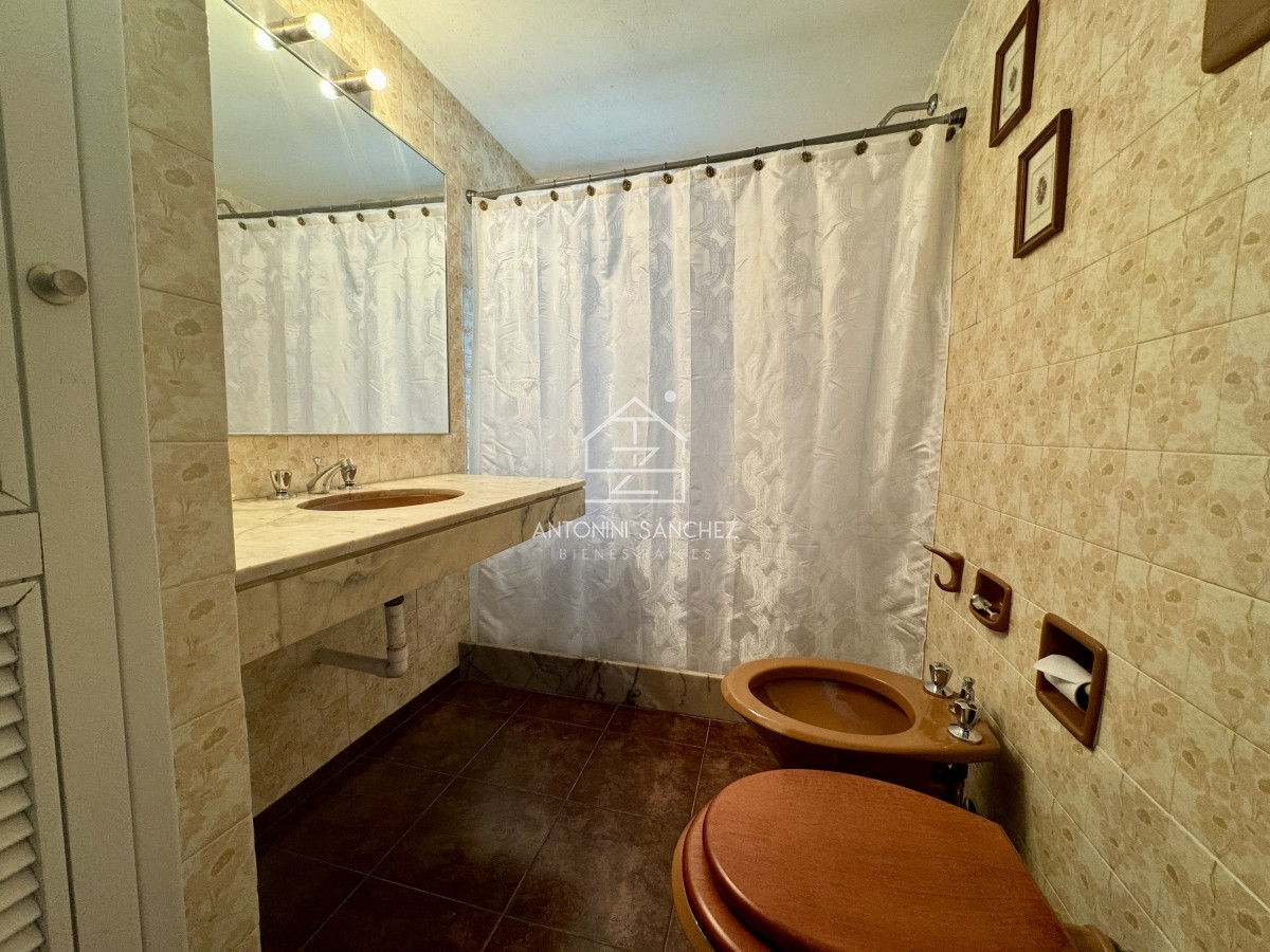 Apartamento ID.1083 - Venta apartamento 2 dormitorios mas dependencia