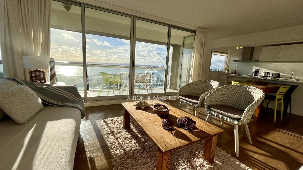 Apartamento ID.418 - Apartamento venta 3 dormitorios 3 baños Punta del Este