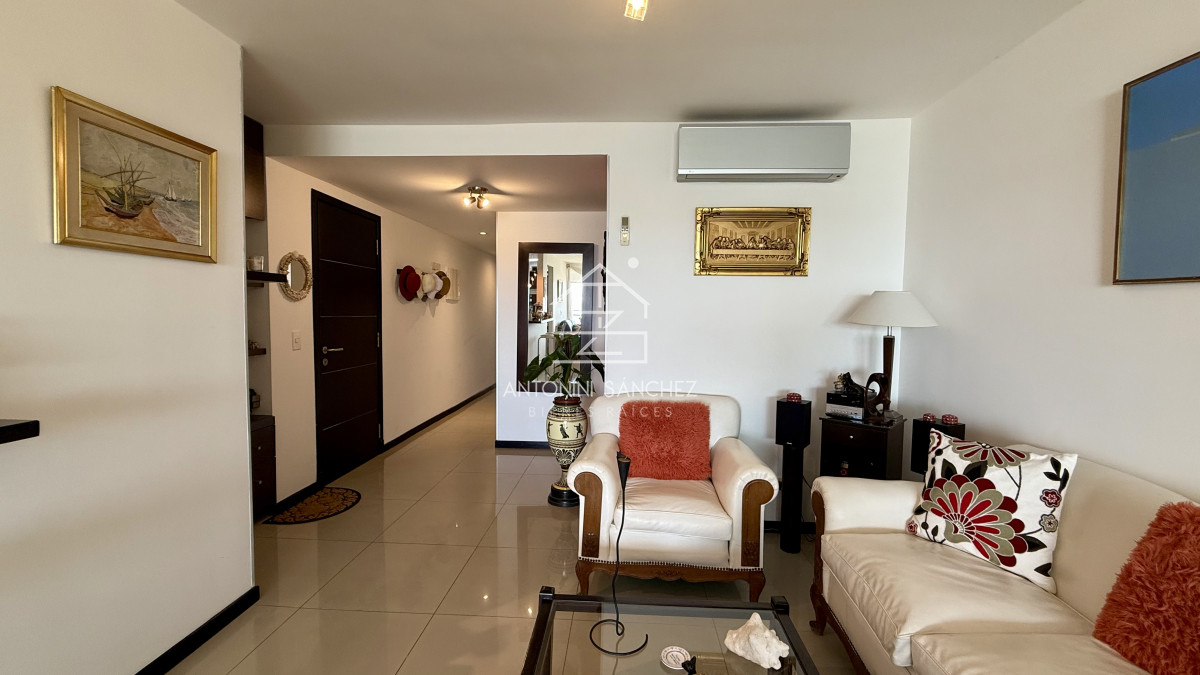 Apartamento ID.2964 - VENTA APARTAMENTO 2 DORMITORIOS MANSA PUNTA DEL ESTE