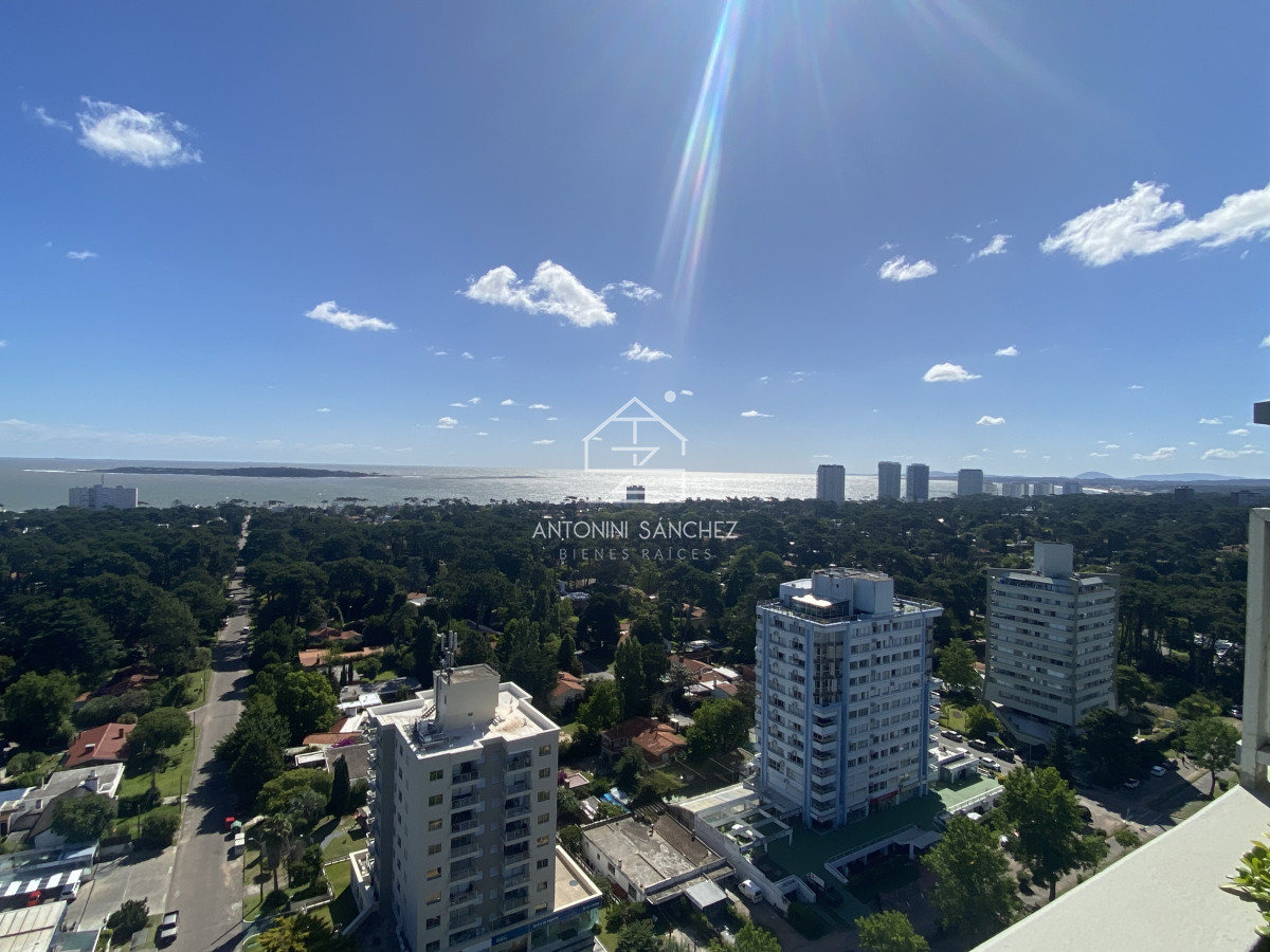 Apartamento ID.1547 - En venta, espectacular Pent-house, Punta del este