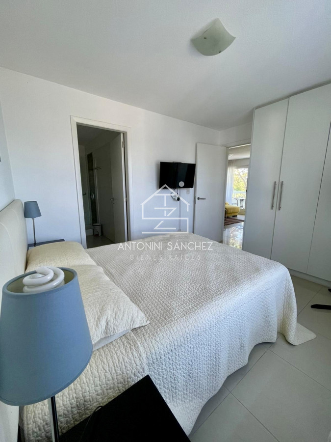 Apartamento ID.1598 - Alquiler anual apartamento 2 dormitorios Punta del Este
