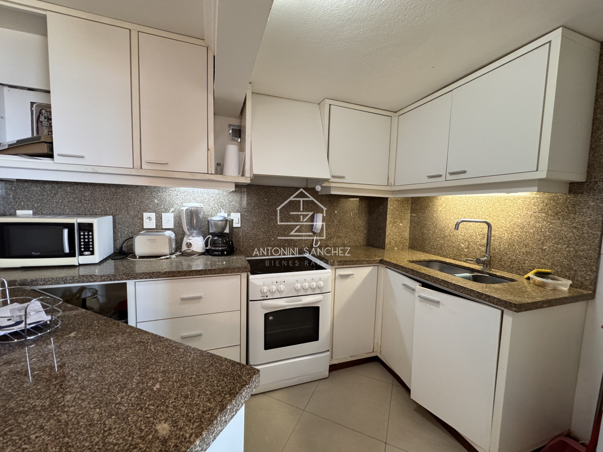 Apartamento ID.1344 - Venta apartamento 2 dormitorios 2 baños primera linea