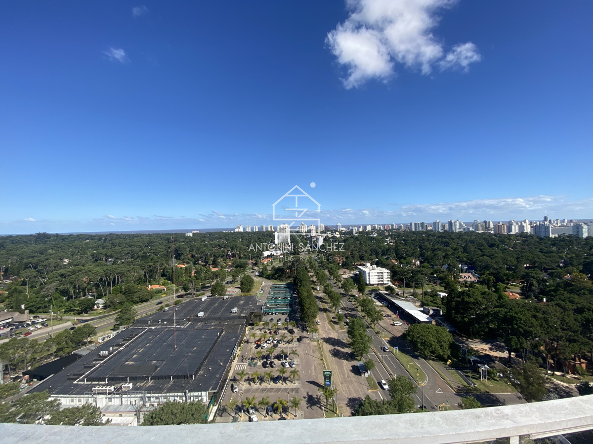 Apartamento ID.1547 - En venta, espectacular Pent-house, Punta del este