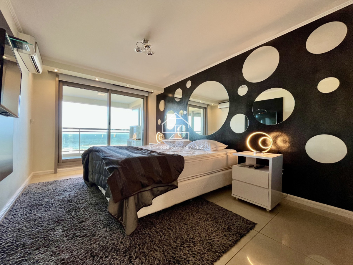 Apartamento ID.3511 - Venta Apartamento 3 Dormitorios Punta del Este