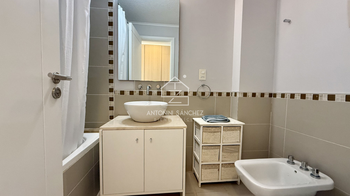 Apartamento ID.1254 - Venta apartamento 3 dormitorios mas dependencia Punta del Este