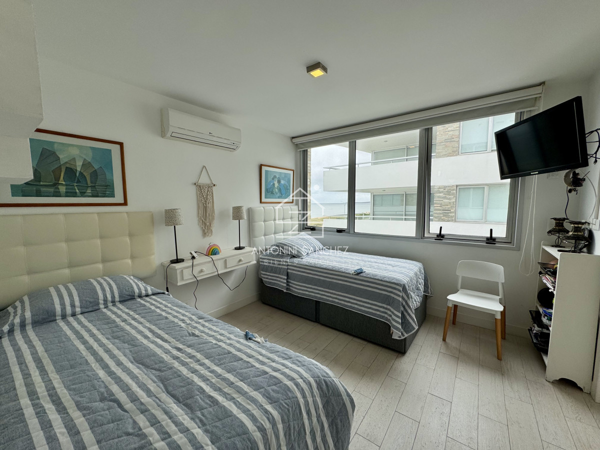 Apartamento ID.1577 - Venta apartamento 3 suites Punta del Este