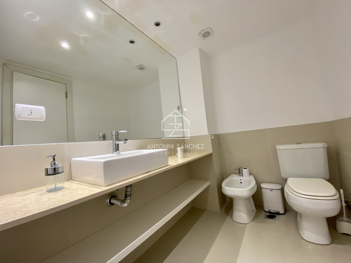 Apartamento ID.478 - Apartamento venta 3 dormitorios mas dependencia 