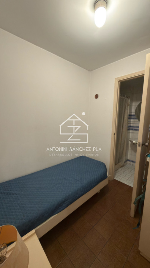 Apartamento ID.3199 - Venta Apartamento 2 Dormitorios y Dependencia Península Punta del Este