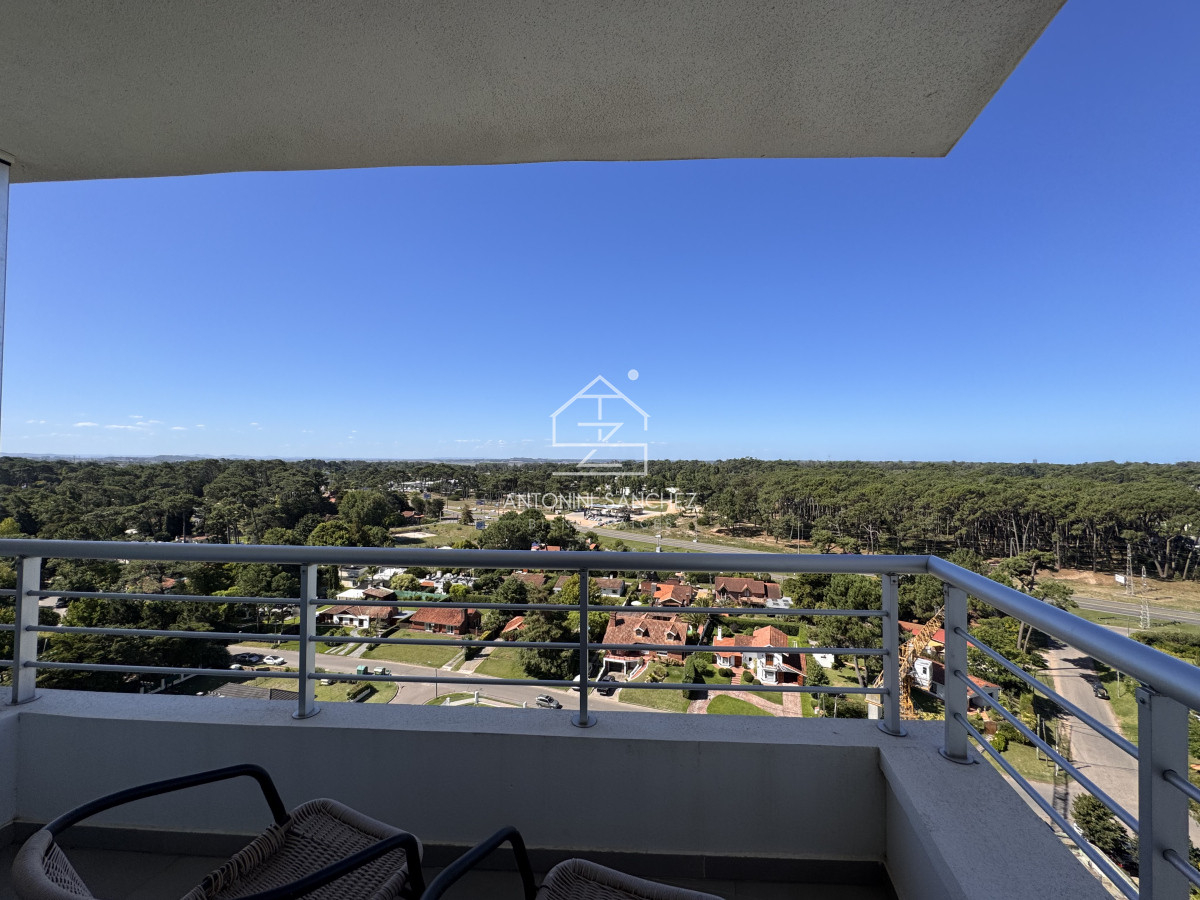Apartamento ID.1865 - Venta apartamento 2 dormitorios 2 baños Punta del Este