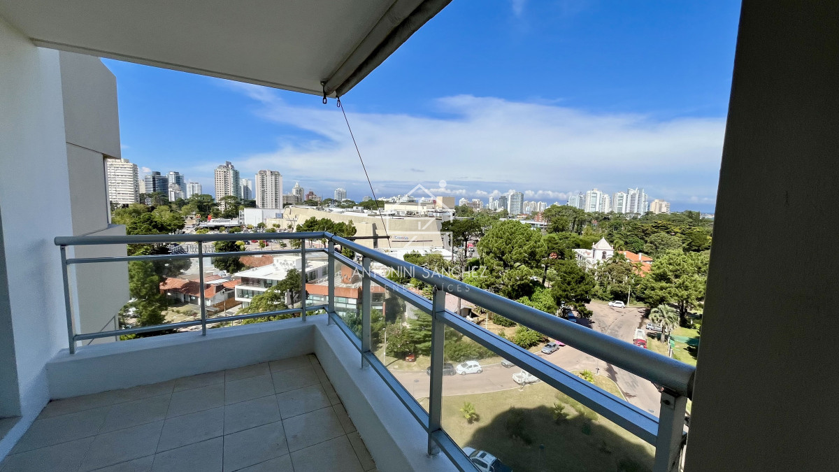 Apartamento ID.1999 - Venta Apartamento 3 Dormitorios Punta del Este 