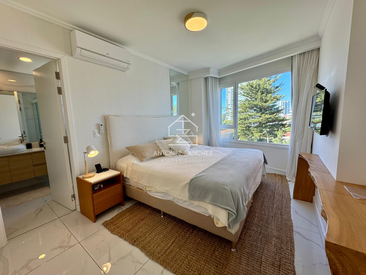 Apartamento ID.2570 - Venta apartamanto 2 dormitorios Punta del Este