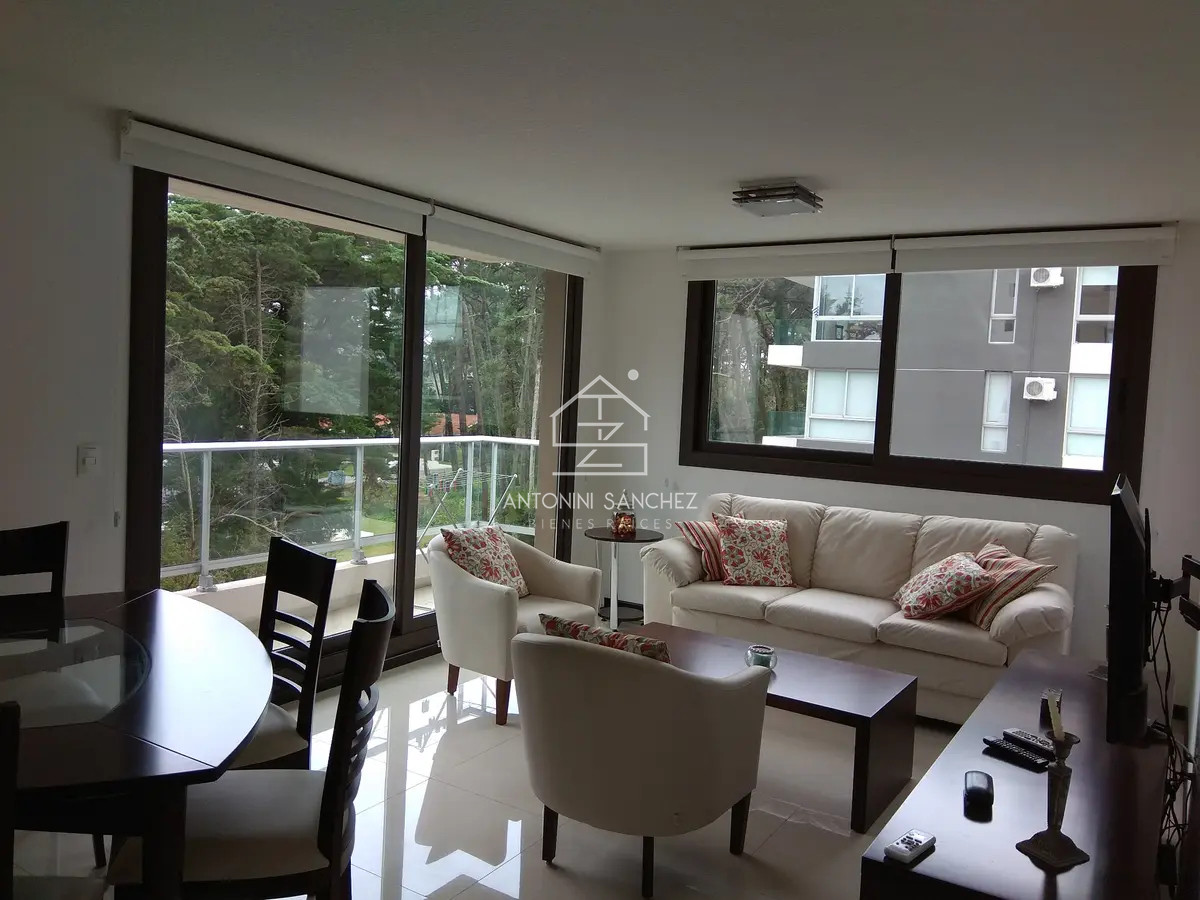 Apartamento ID.2711 - Alquiler temporal 2 dormitorios 2 baños Punta del Este 