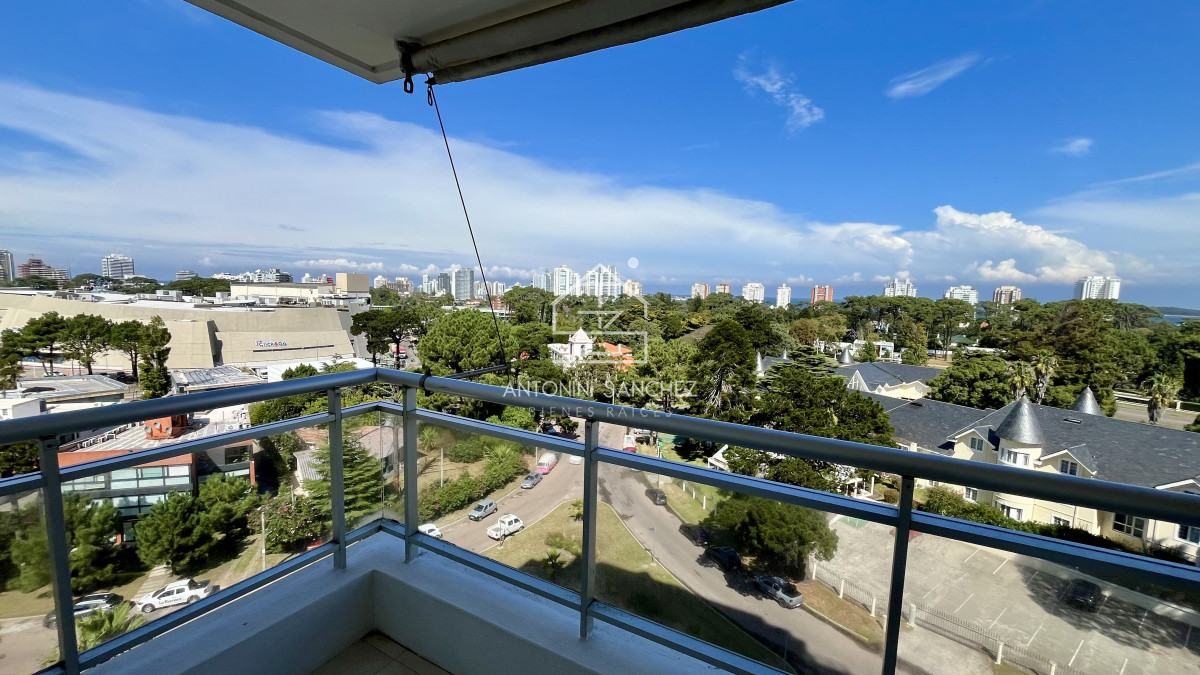Apartamento ID.1999 - Venta Apartamento 3 Dormitorios Punta del Este 