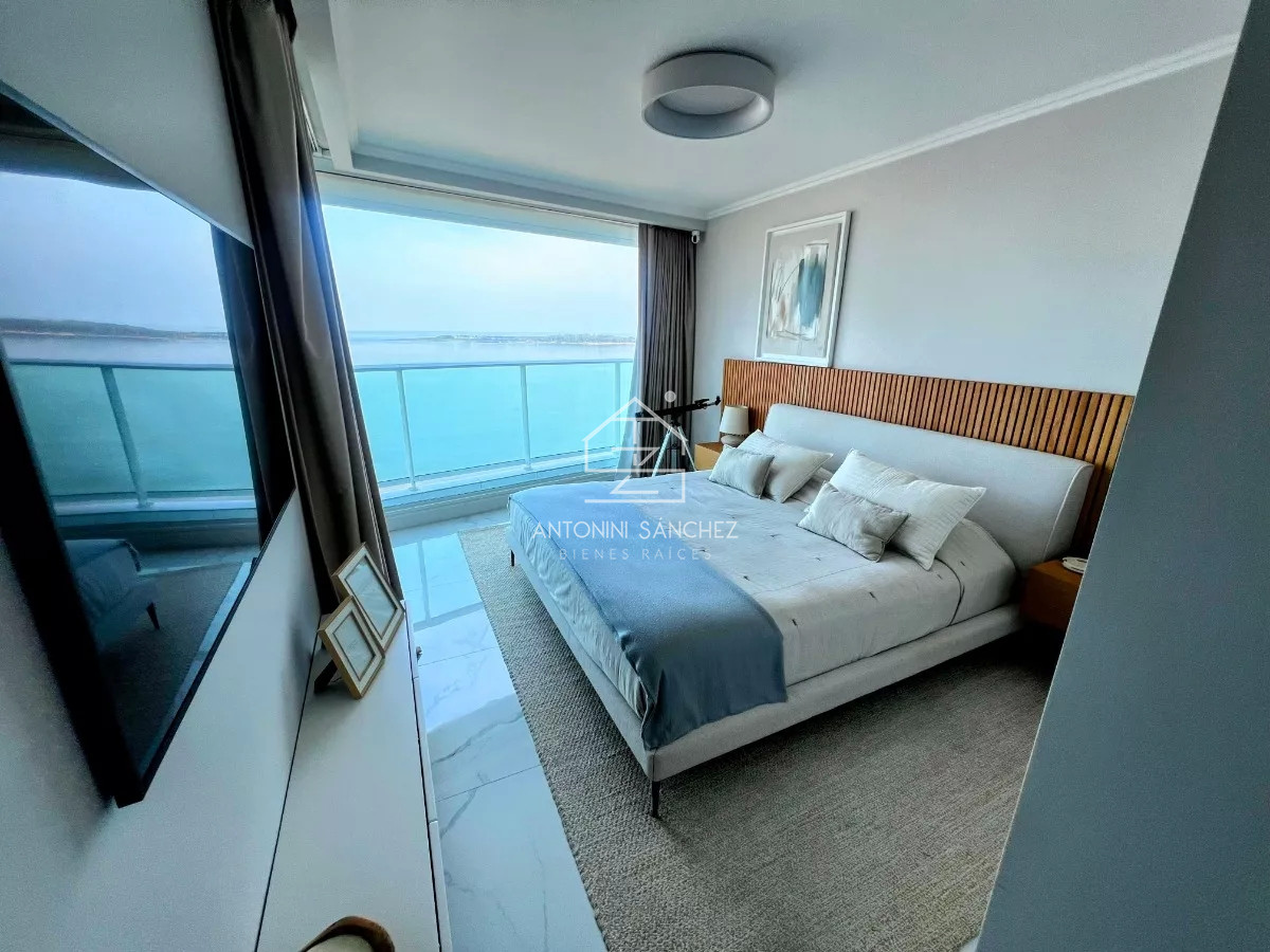 Apartamento ID.645 - Venta Apartamento 4 dormitorios mansa