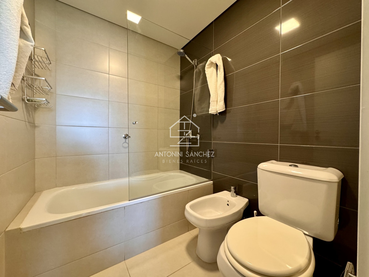 Apartamento ID.1089 - Venta Apartamento 3 dormitorios 4 baños Punta del Este