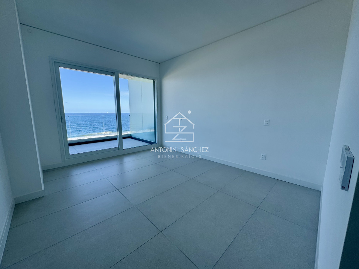 Apartamento ID.1918 - Venta apartamento 3 dormitorios Brava